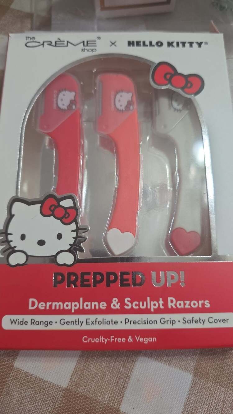 The Crème Shop x Hello Kitty Prepped Up! Dermaplane Razors